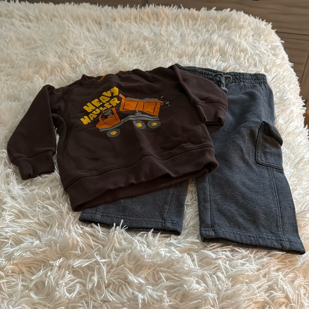Toddler sweat set!!